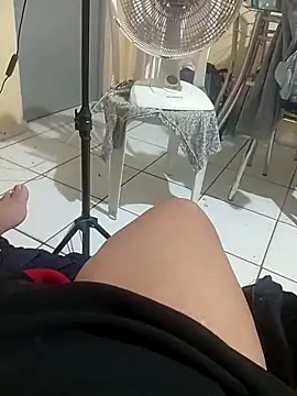 Ravena2290 live sex cam