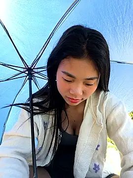 Lynly_k2 live sex cam