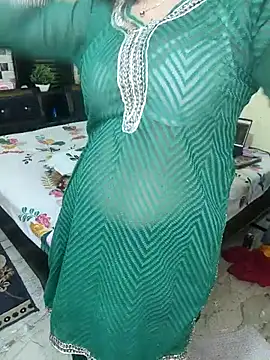 PRIYA_22 live sex cam