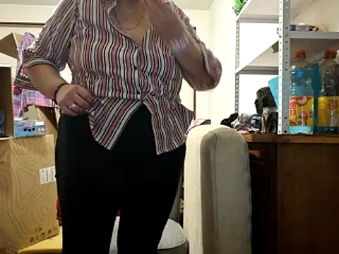 Samantha_Squirt@xh live sex cam