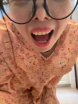 chick-888 live sex cam