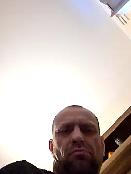 Roman0798 live sex cam