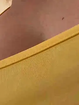 RonnieKiss live sex cam