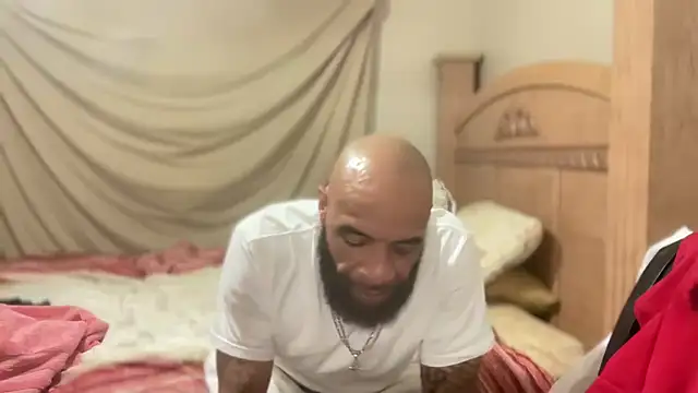 ANAKONDA_KIING live sex cam