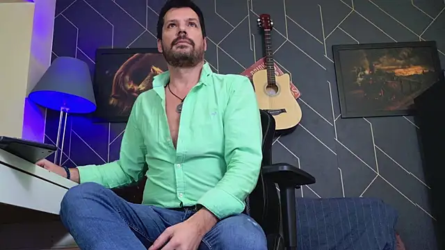 ChrisKox live sex cam