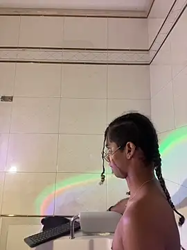 Maxim-Walker live sex cam