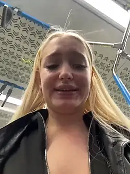 Milkyy_wway live sex cam