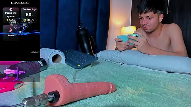 Issac_james_ live sex cam