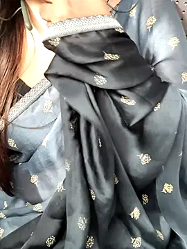 Cutie_nila26 live sex cam