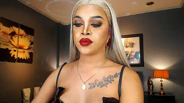 MarryQueen22 live sex cam