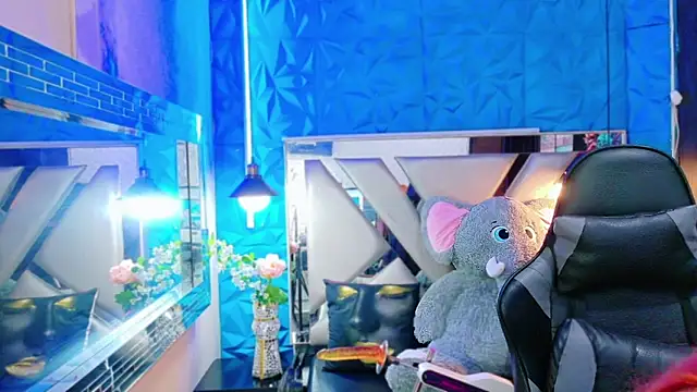 ElectrogoDdess live sex cam