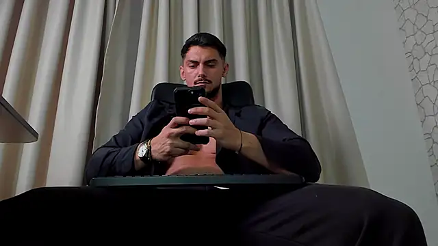 ClintMasters live sex cam