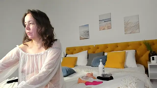 Kira_Adler live sex cam