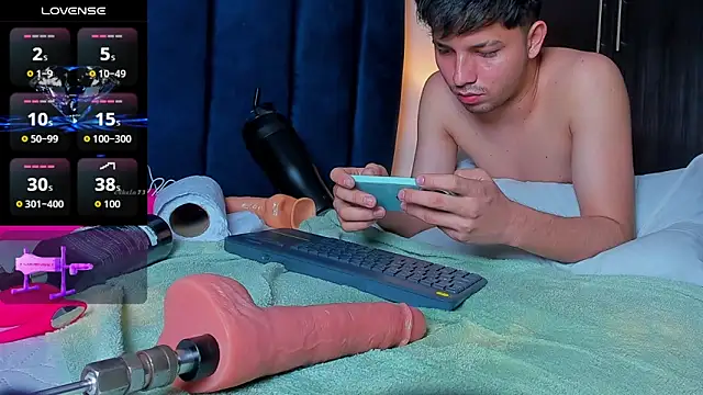 Issac_james_ live sex cam