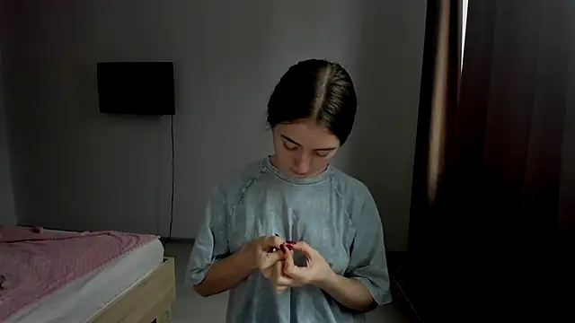 LilyHaart live sex cam