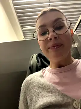 RinaCat live sex cam