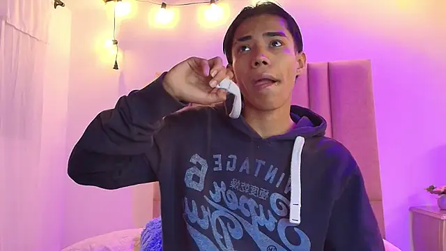 camilo_nom live sex cam