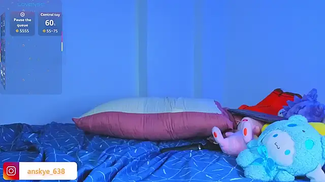 AnngelaSkye live sex cam