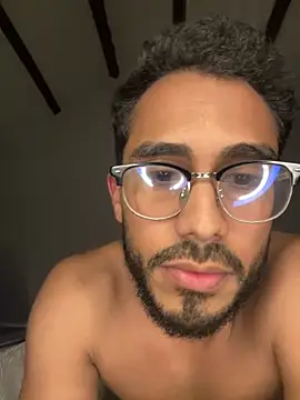 TU-MORENOO live sex cam