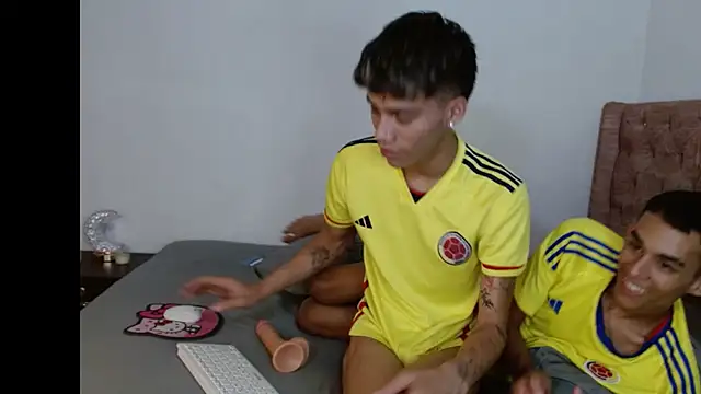 ALEXX_BOOY live sex cam