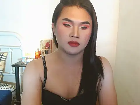 JustineBIGCUM live sex cam