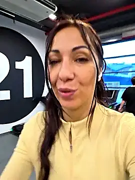 LeticiaWoods live sex cam