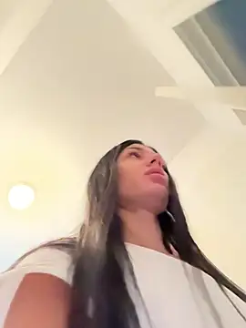 VickyM99 live sex cam