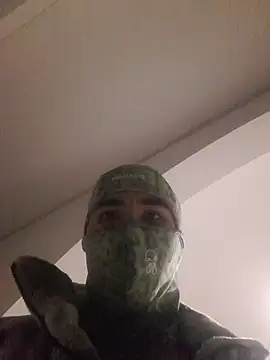 BryanTowers live sex cam