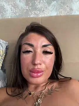 RuslanaXX live sex cam