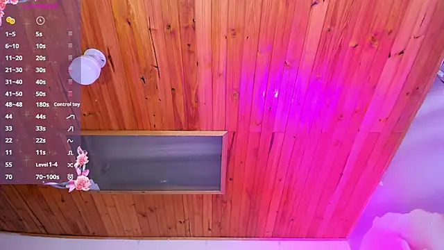 emili_clark live sex cam