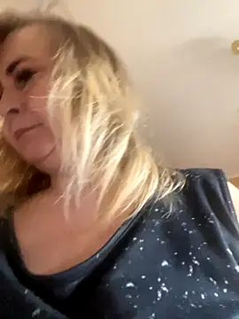 Irina2909@xh live sex cam