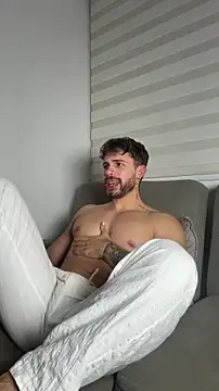 Valenthino_Salvatore live sex cam