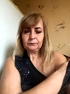 Irina2909@xh live sex cam