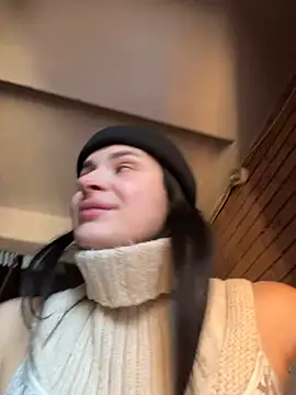 MiraReach live sex cam