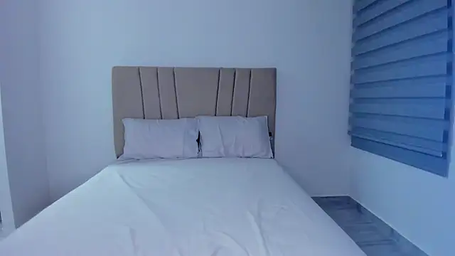 Natasha-28 live sex cam