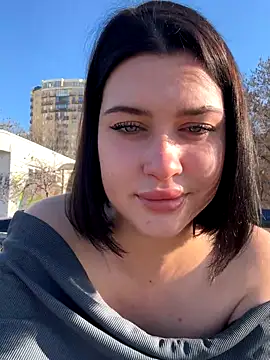 KikiWatson live sex cam