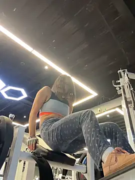 Ninazhang live sex cam