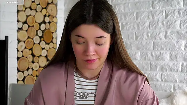 LowOncoming live sex cam