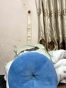 Bollozzy_89 live sex cam