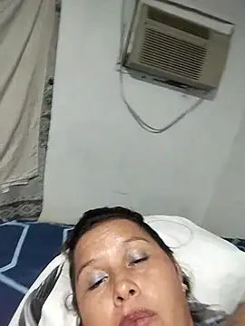 Paola-Lond live sex cam