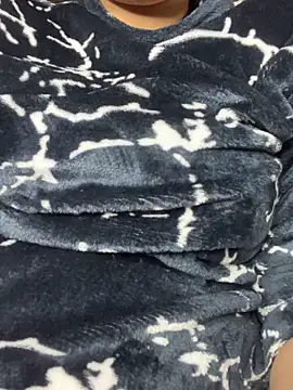 Miss-Ayraa live sex cam