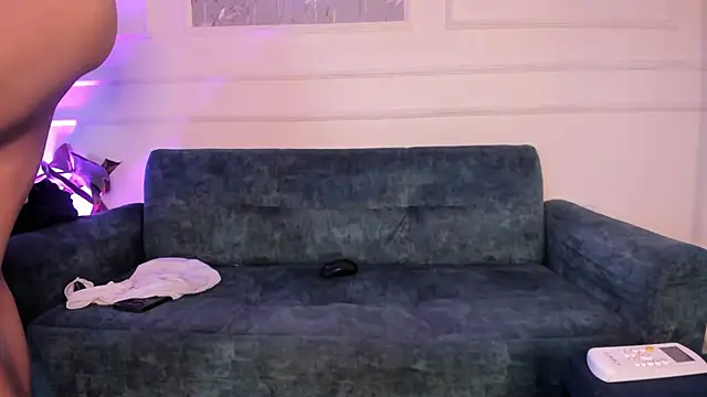 Adrian_Volt live sex cam