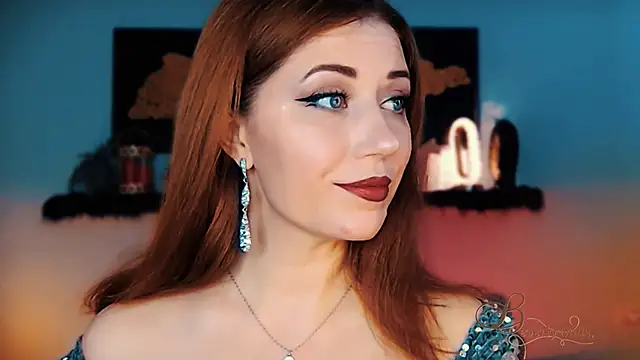 MissBeverlyMills live sex cam