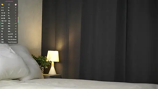 LettySlovacek live sex cam