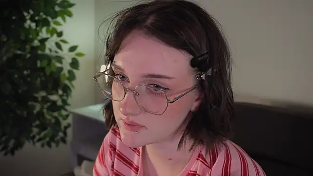 ELLIEJAY live sex cam