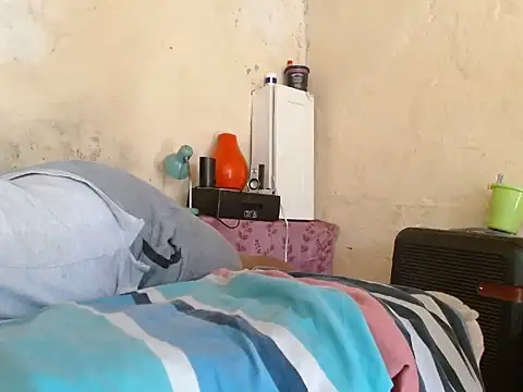 18BBCn44DDDMLF live sex cam