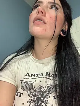 Naomii2 live sex cam