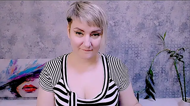 Djullia live sex cam