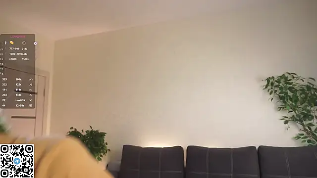 RoxannaCarver live sex cam