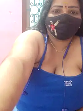 lathikaqueentamil live sex cam